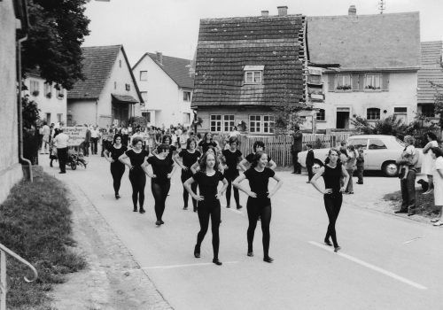 22-11-21_Festumzug mit Damen 50 Jahrfeier 1973